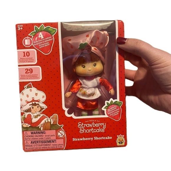 Strawberry Shortcake Scented Surprise Accessory Doll NEW Kids Toy - Picture 1 of 3